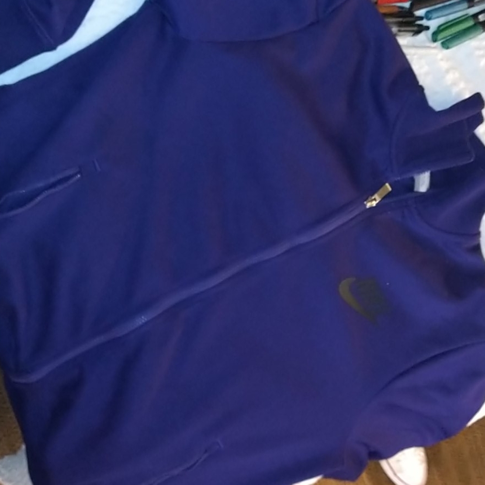 Nike sportswear